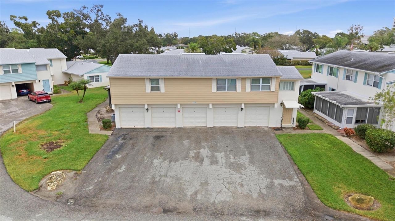 3244 38th Way S, Unit B, Saint Petersburg, FL 33711 Photo