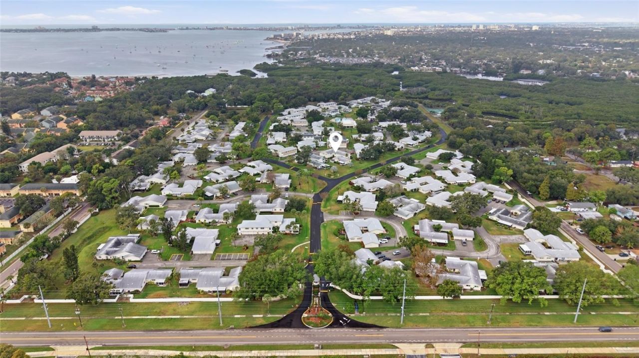 3244 38th Way S, Unit B, Saint Petersburg, FL 33711 Photo