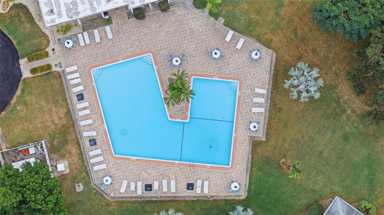 3244 38th Way S, Unit B, Saint Petersburg, FL 33711 Photo