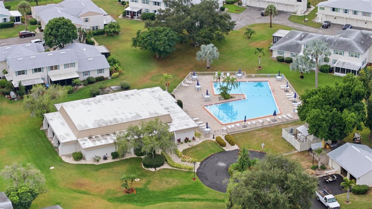 3244 38th Way S, Unit B, Saint Petersburg, FL 33711 Photo