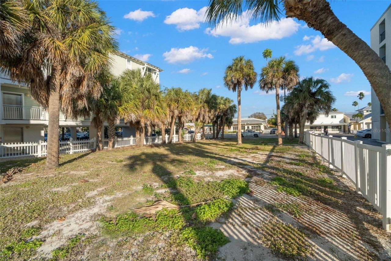 1306 Gulf Boulevard, Indian Rocks Beach, FL 33785 Photo