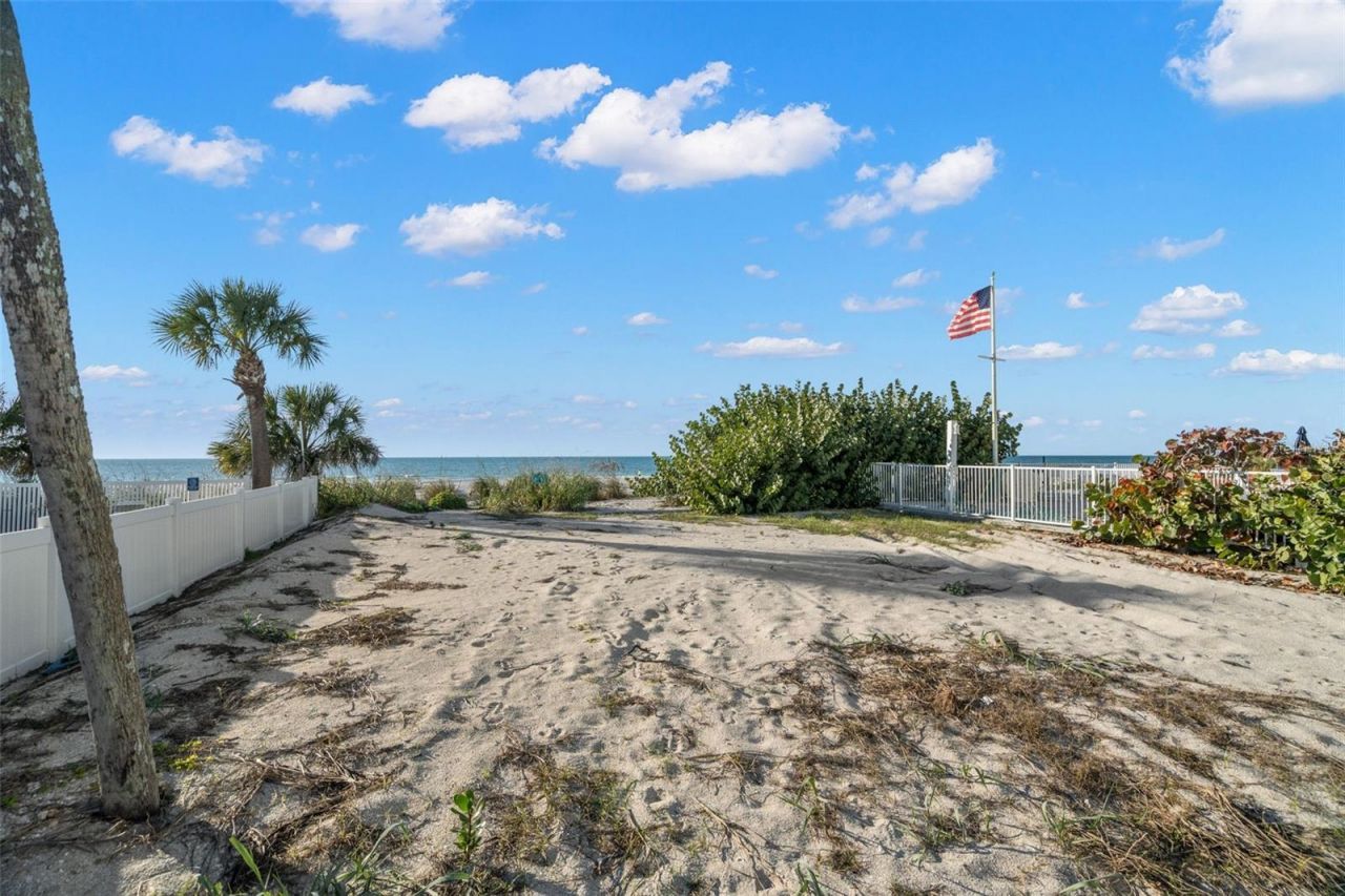 1306 Gulf Boulevard, Indian Rocks Beach, FL 33785 Photo