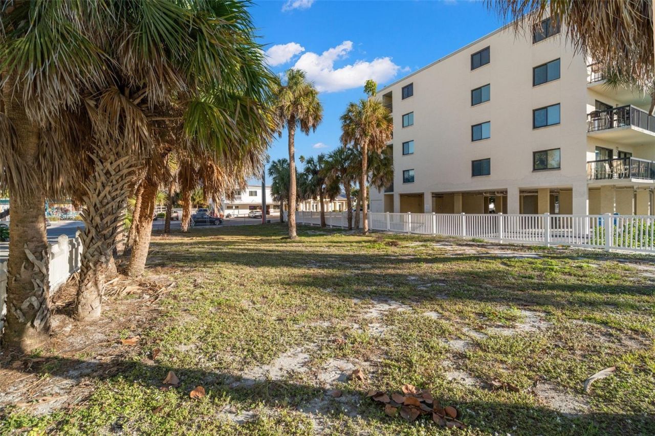 1306 Gulf Boulevard, Indian Rocks Beach, FL 33785 Photo