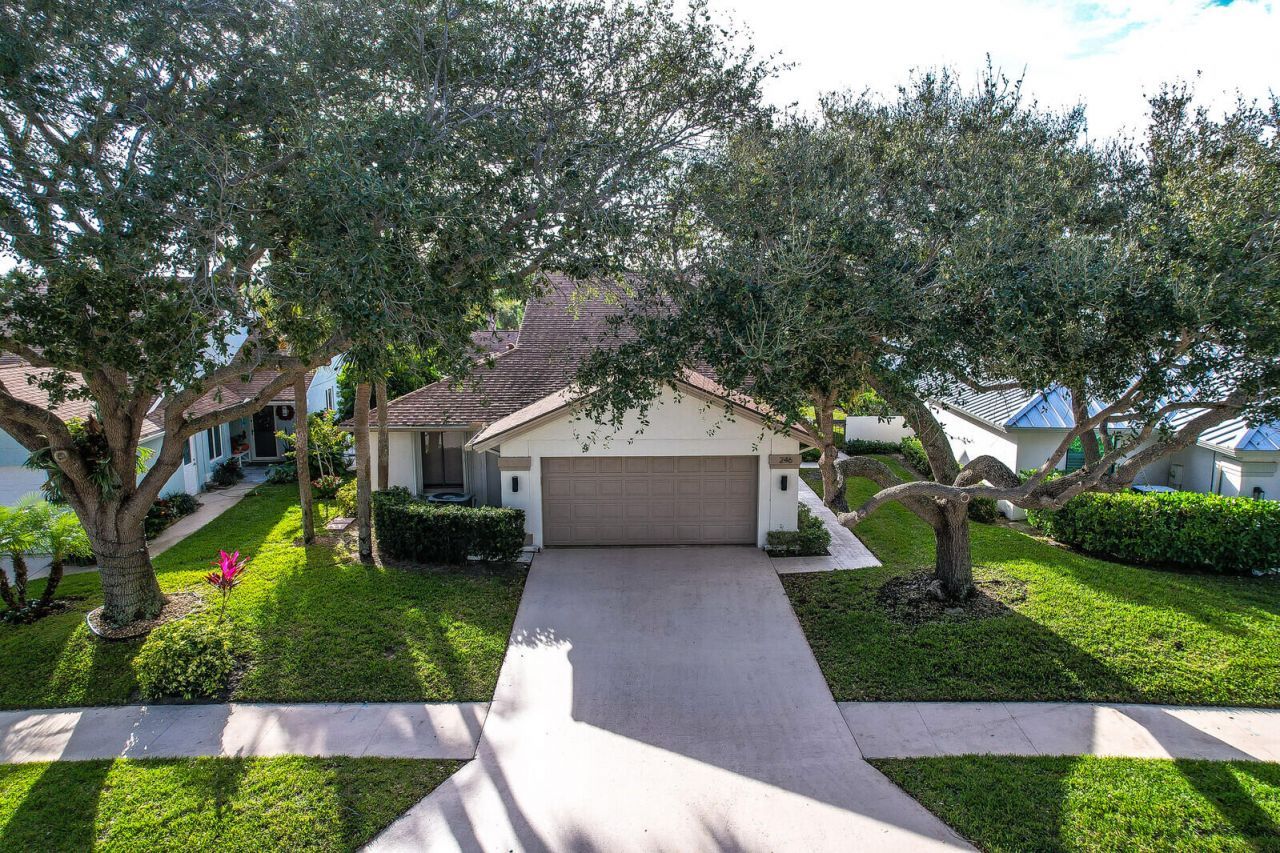 246 Ridge Road, Jupiter, FL 33477 Photo