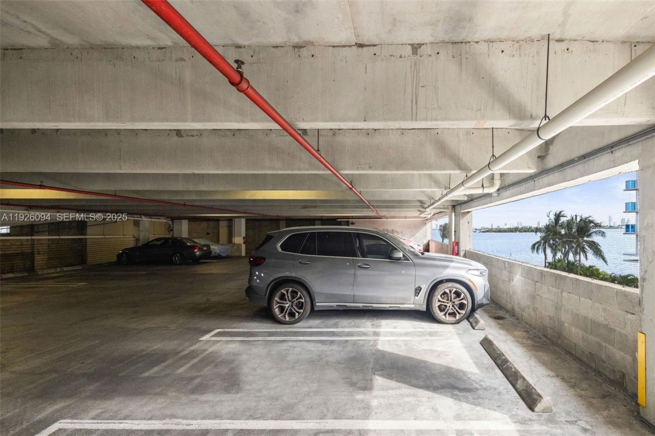 665 NE 25th St, Unit 1801, Miami, FL 33137 Photo