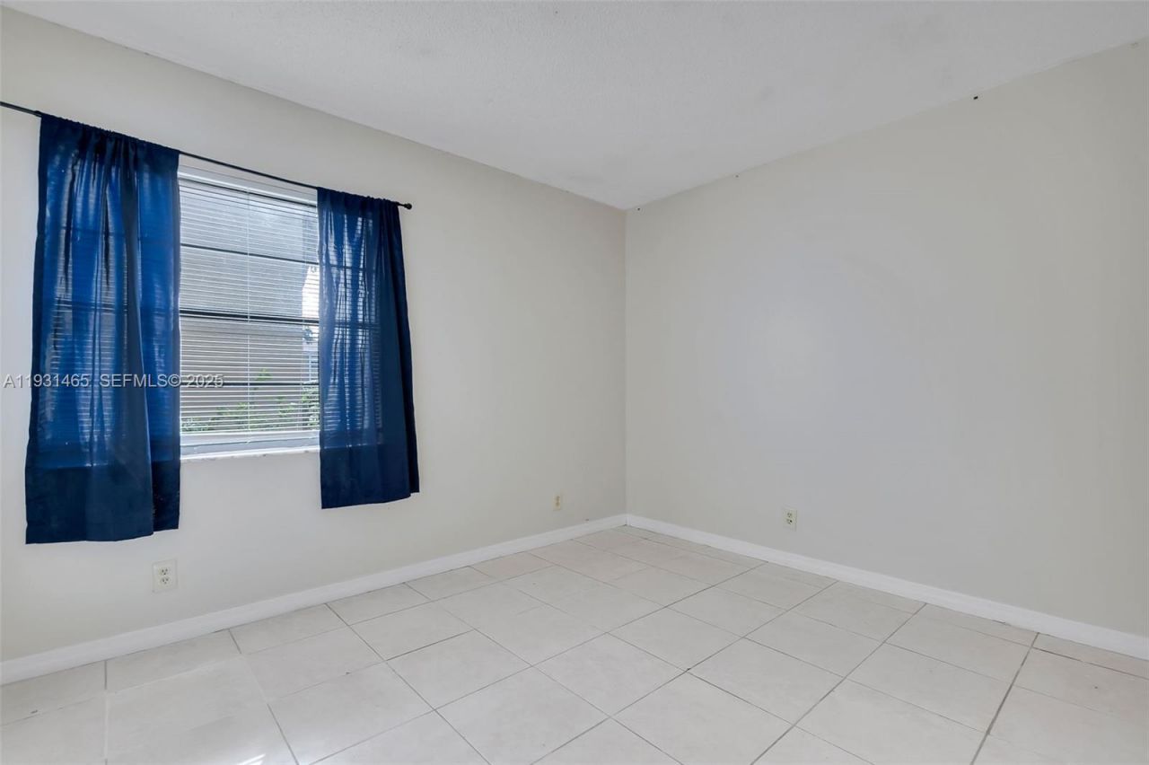 2651 Riverside Dr, Unit 1, Coral Springs, FL 33065 Photo