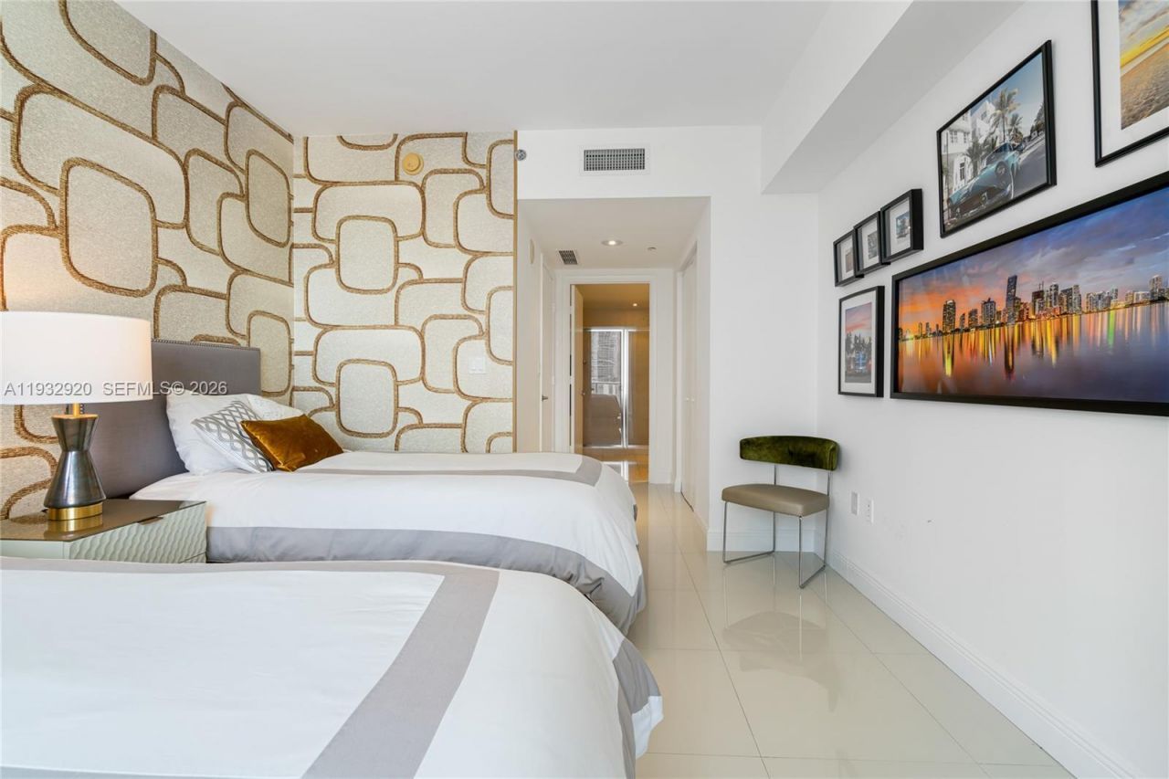 495 Brickell Ave, Unit 4011, Miami, FL 33131 Photo