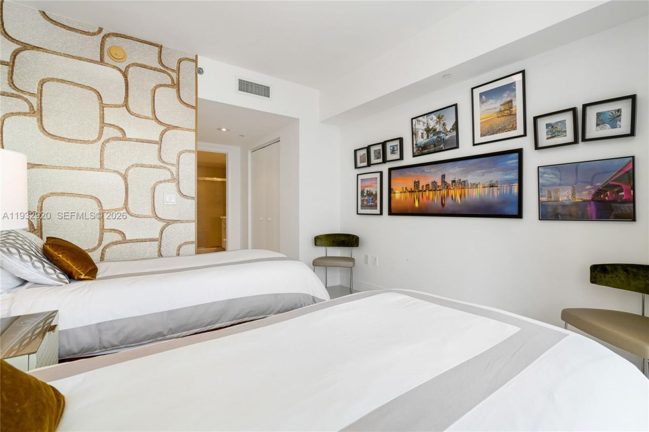 495 Brickell Ave, Unit 4011, Miami, FL 33131 Photo