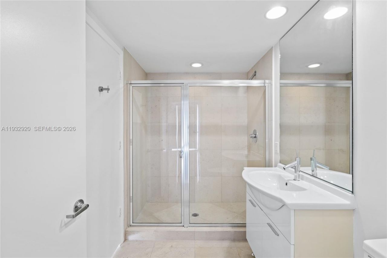 495 Brickell Ave, Unit 4011, Miami, FL 33131 Photo