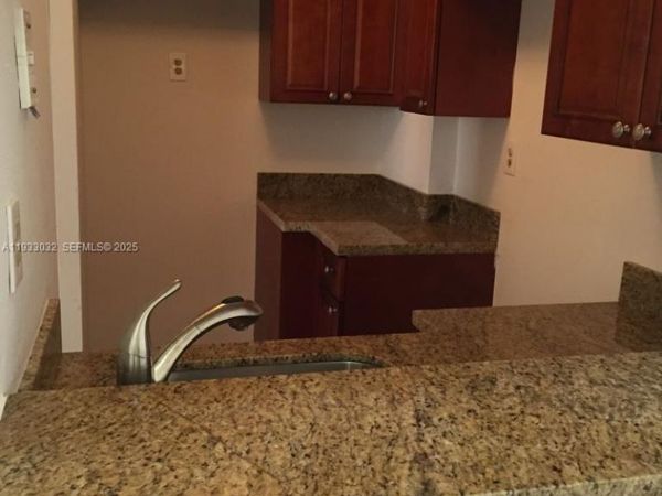 8145 NW 7th St , Unit 406, Miami, FL 33126