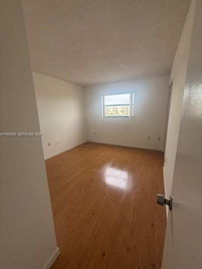 8145 NW 7th St, Unit 406, Miami, FL 33126 Photo