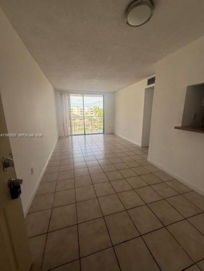 8145 NW 7th St, Unit 406, Miami, FL 33126 Photo