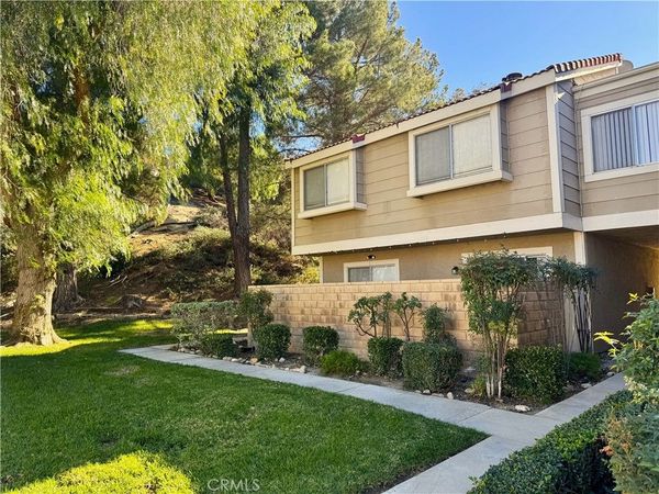 31363 The Old Road, Unit A, Castaic, CA 91384