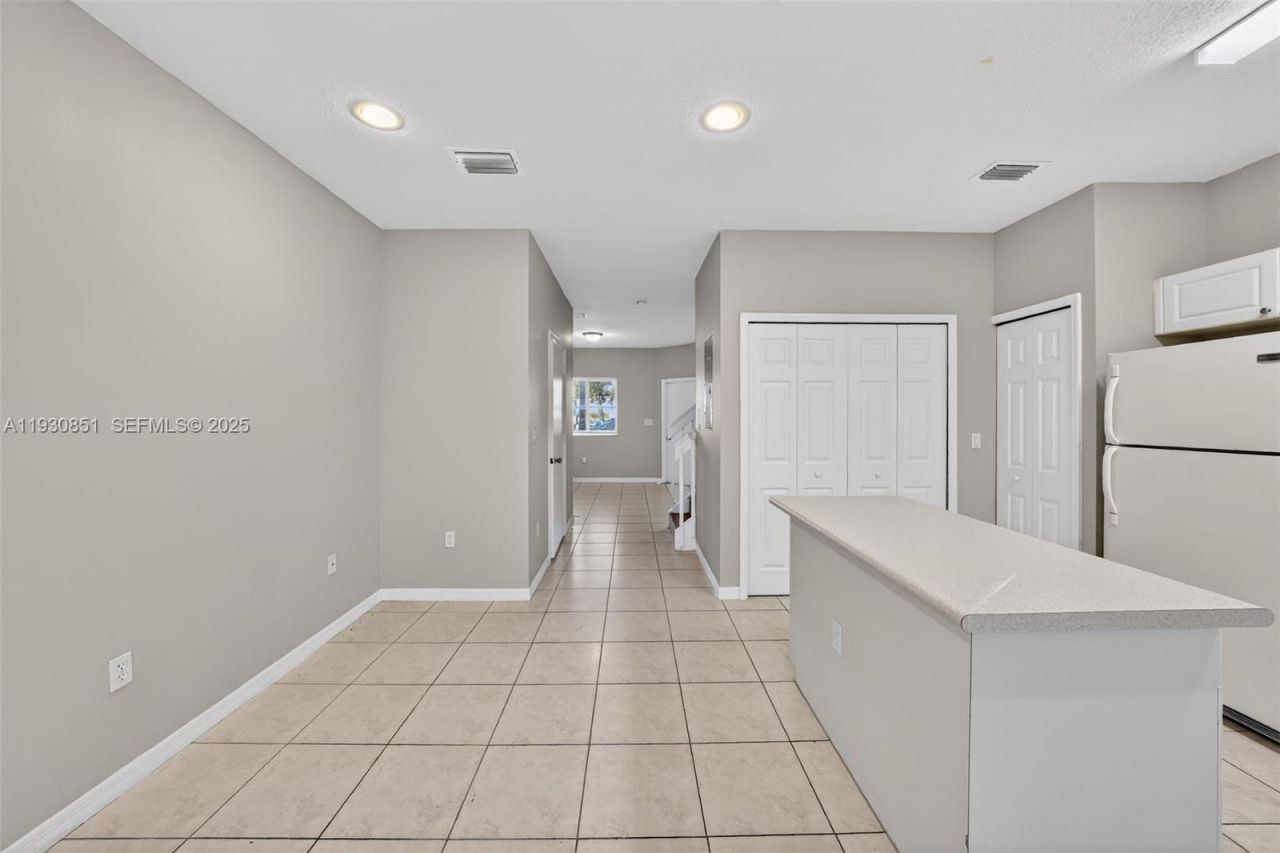 1614 SE 31st Ct, Homestead, FL 33035 Photo