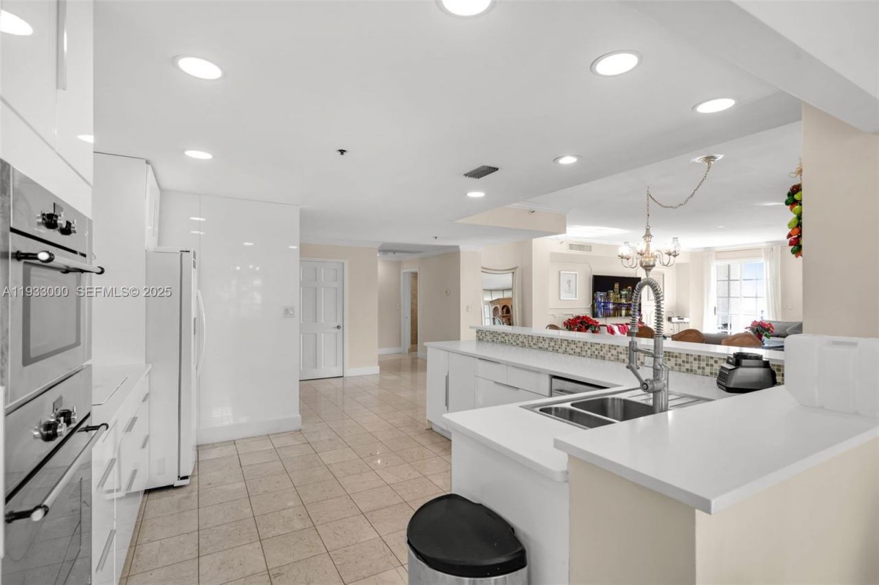 2124 Fisher Island Dr, Unit 2124, Miami Beach, FL 33109 Photo