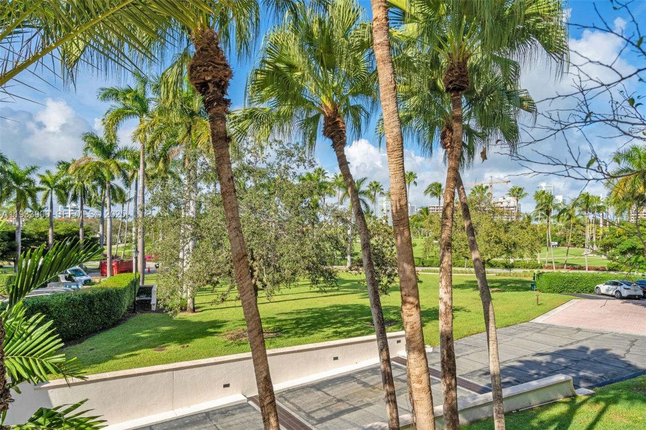 2124 Fisher Island Dr, Unit 2124, Miami Beach, FL 33109 Photo