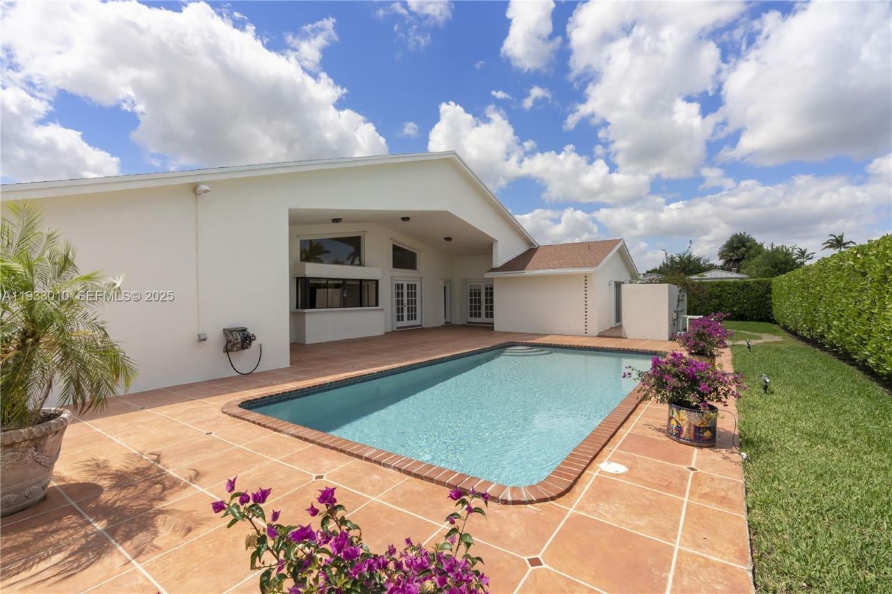 13945 SW 107th Ct , Miami, FL 33176 Photo