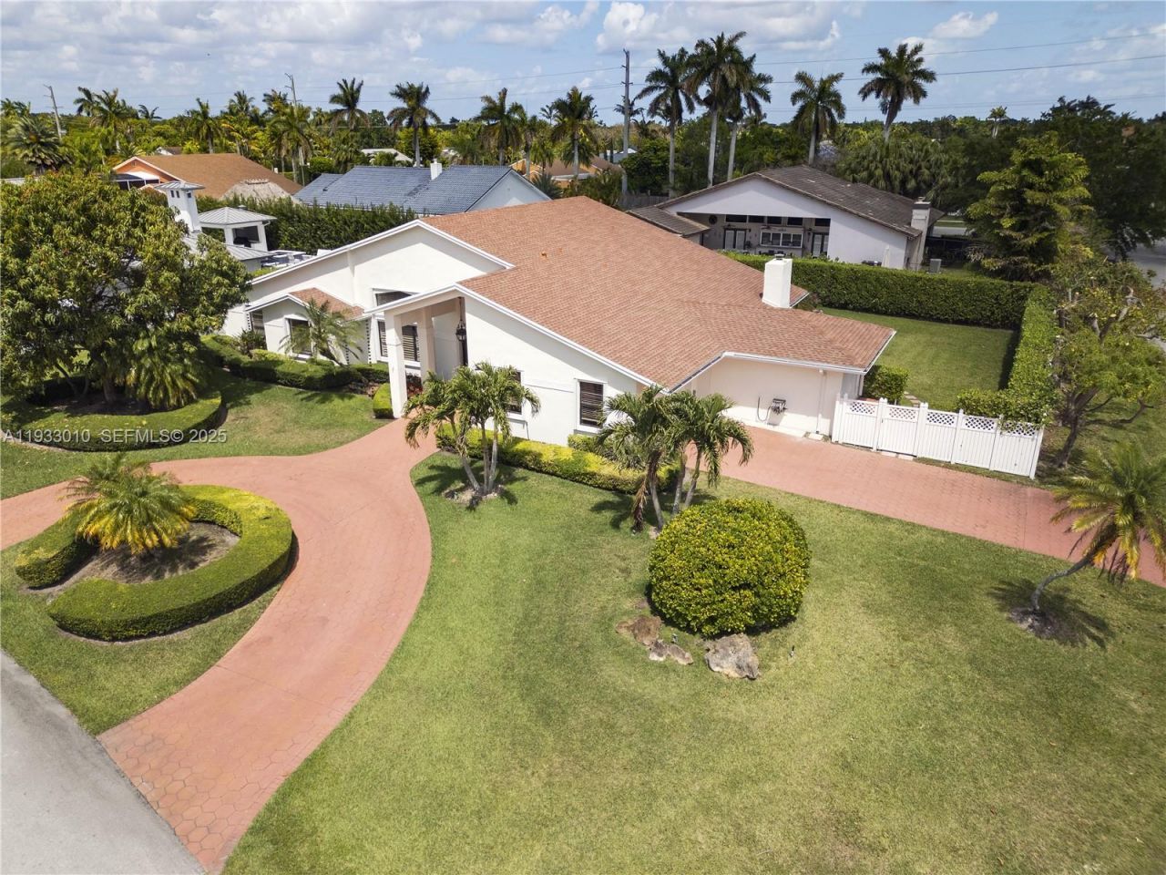 13945 SW 107th Ct , Miami, FL 33176 Photo