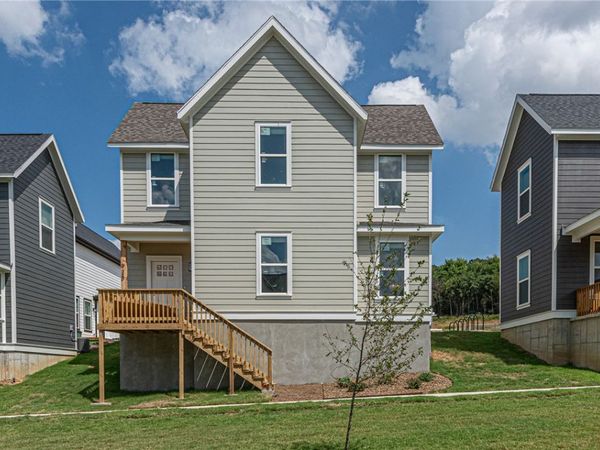 964 S Laramie Heights, Fayetteville, AR 72704