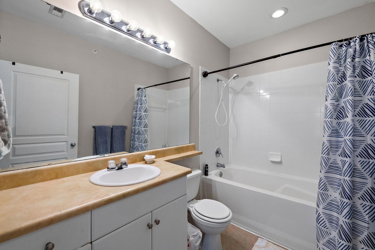 100 Bucksley Lane Photo 13