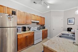 100 Bucksley Lane photo 4