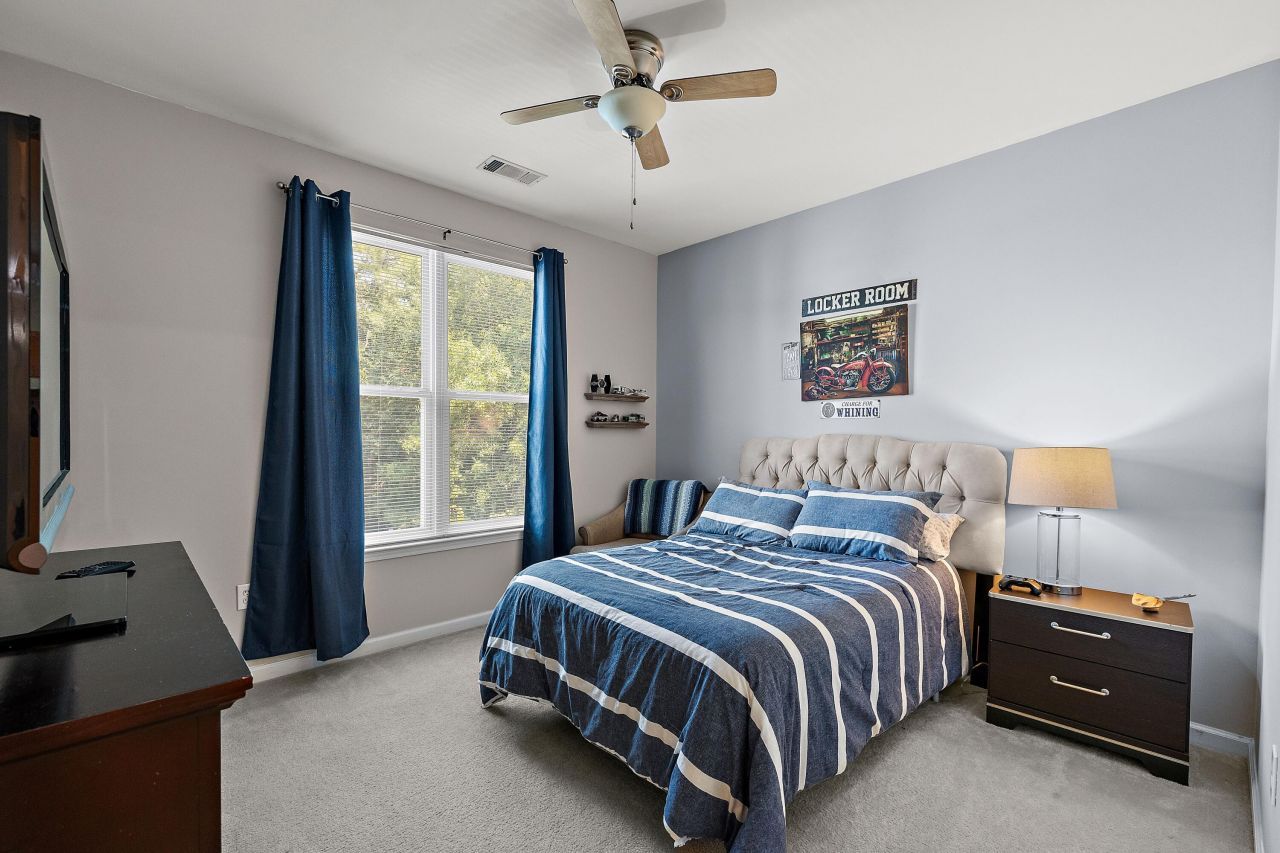 100 Bucksley Lane Photo 5