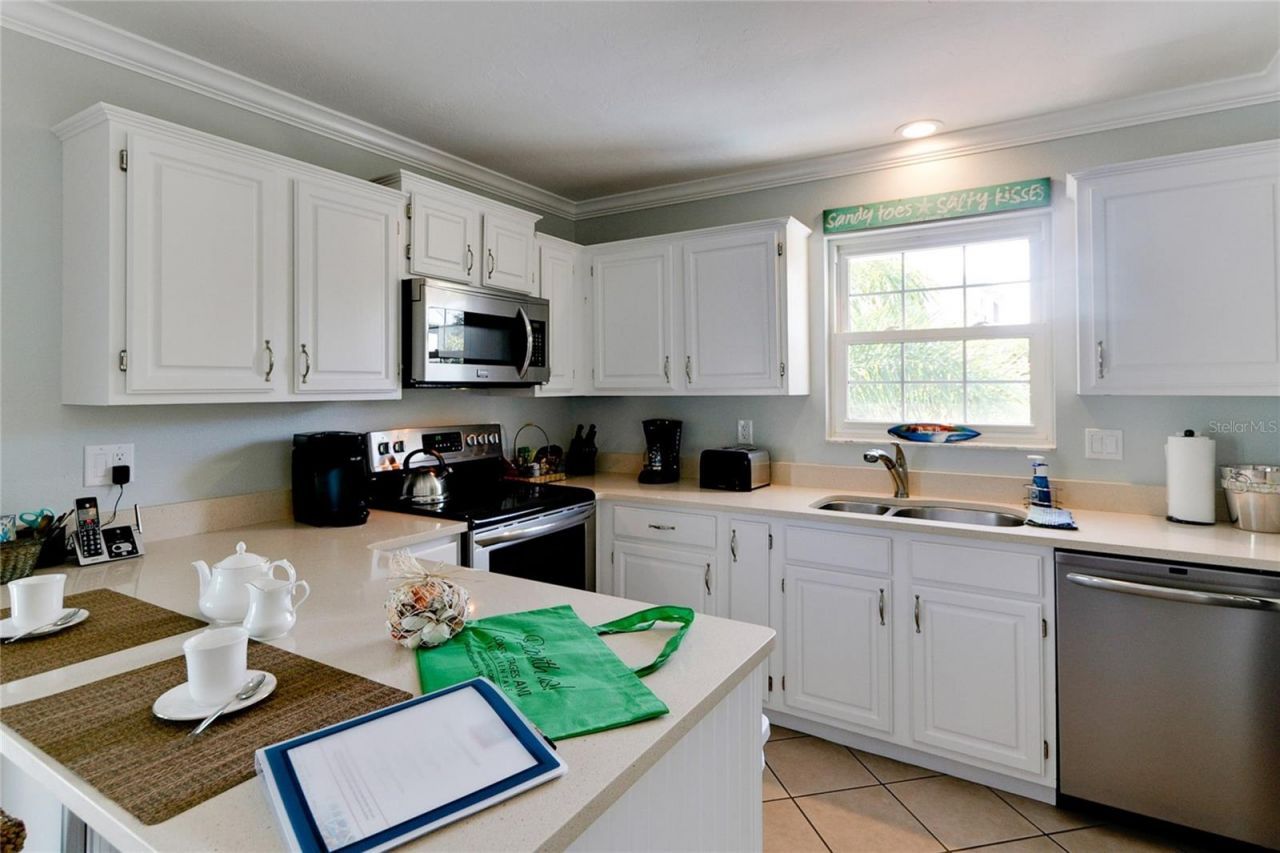 805 N Bay Boulevard, Anna Maria, FL 34216 Photo