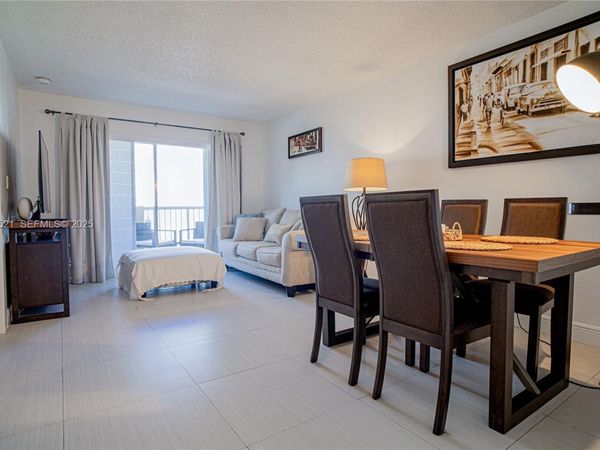 6801 Harding Ave , Unit 301, Miami Beach, FL 33141