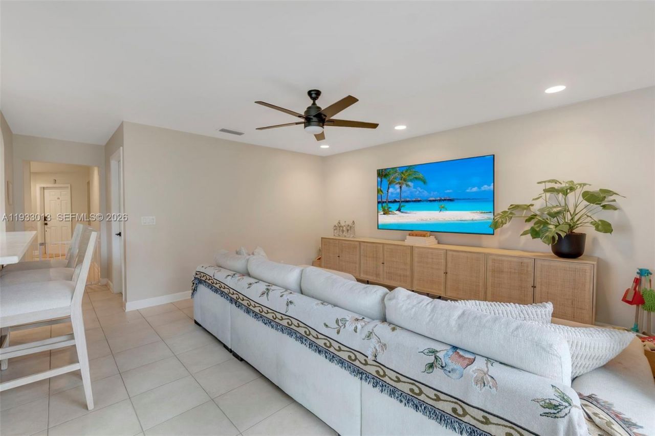 1583 Eastlake Way, Weston, FL 33326 Photo