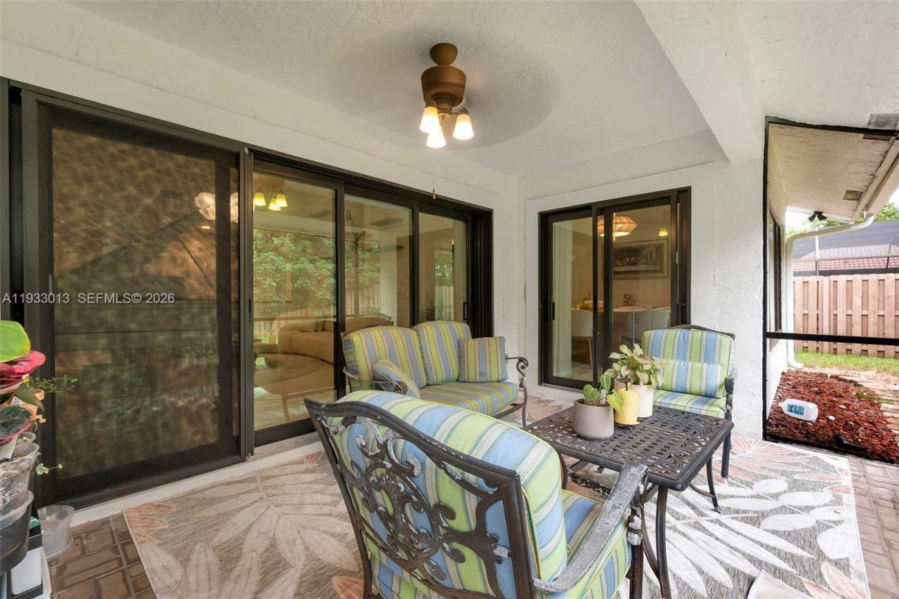 1583 Eastlake Way, Weston, FL 33326 Photo