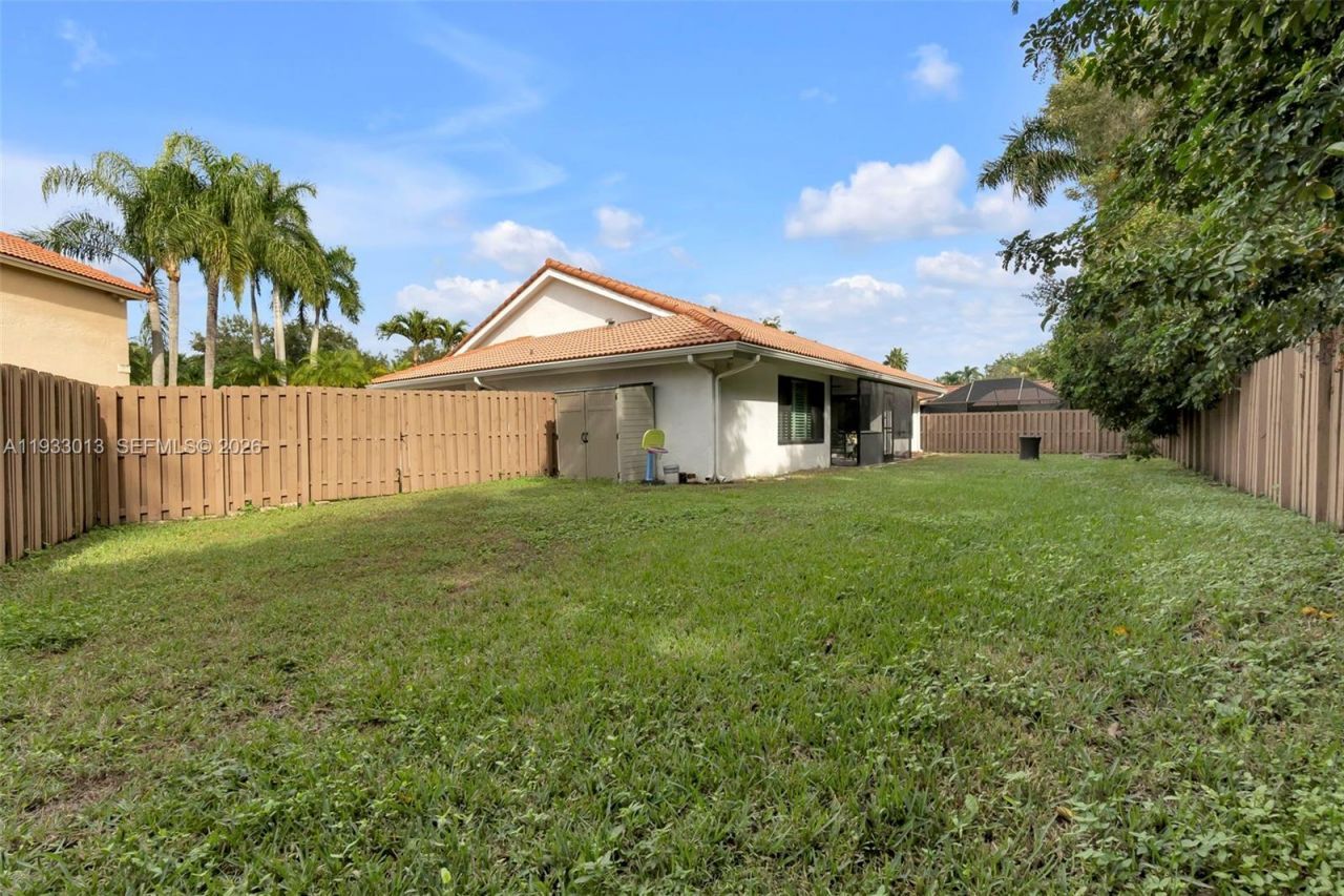1583 Eastlake Way, Weston, FL 33326 Photo