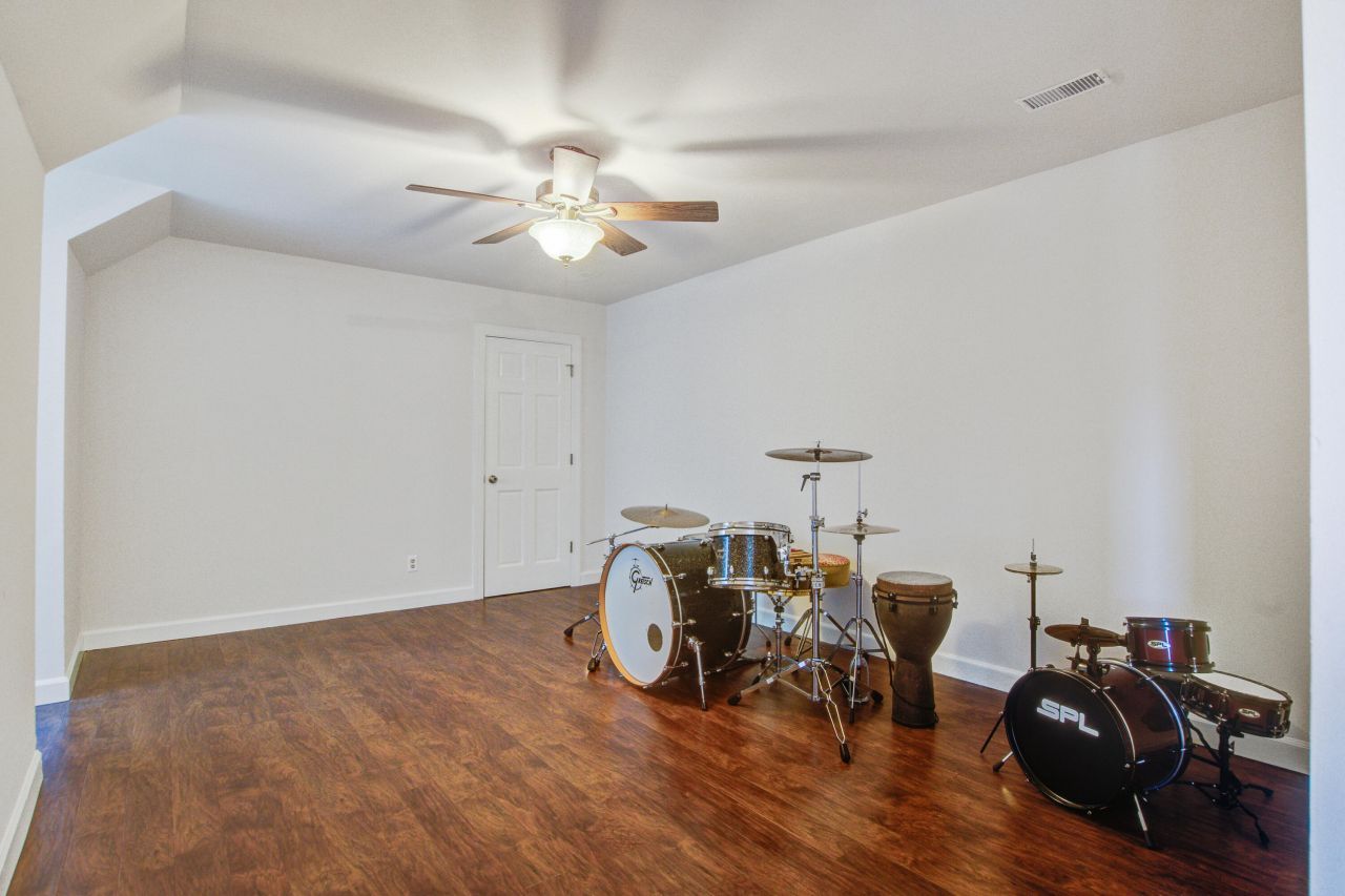 1104 Quenby Lane Photo 49