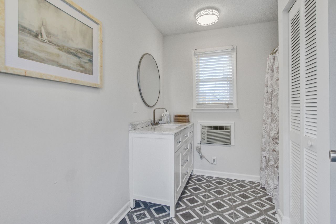 1104 Quenby Lane Photo 60