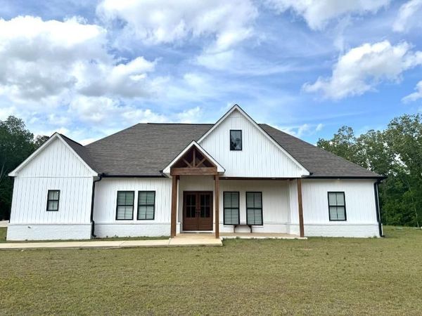 474 County Road 1349, Mooreville, MS 38857