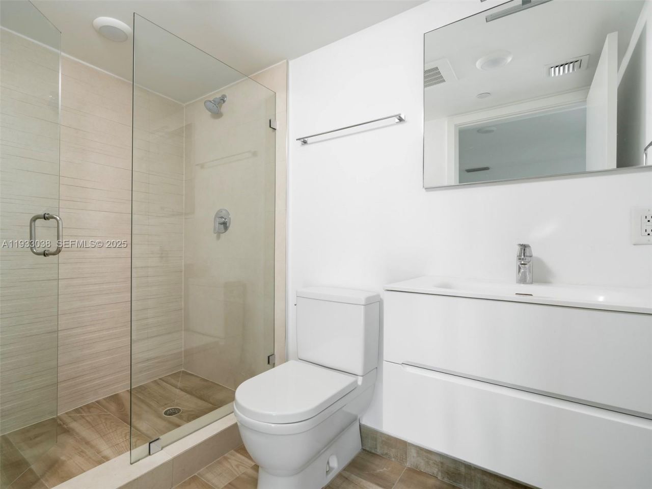 9261 E Bay Harbor Dr, Unit 305, Bay Harbor Islands, FL 33154 Photo