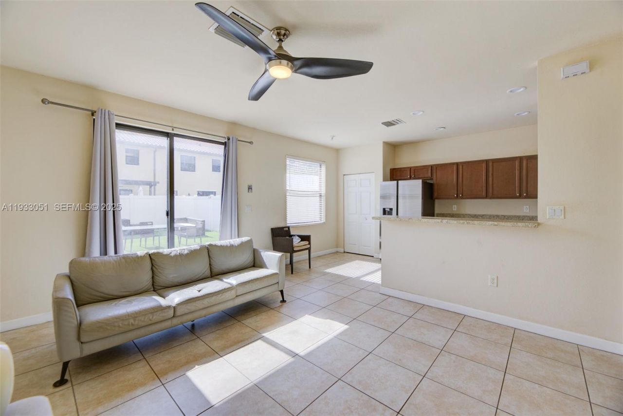 3316 W 91st Ter, Hialeah, FL 33018 Photo