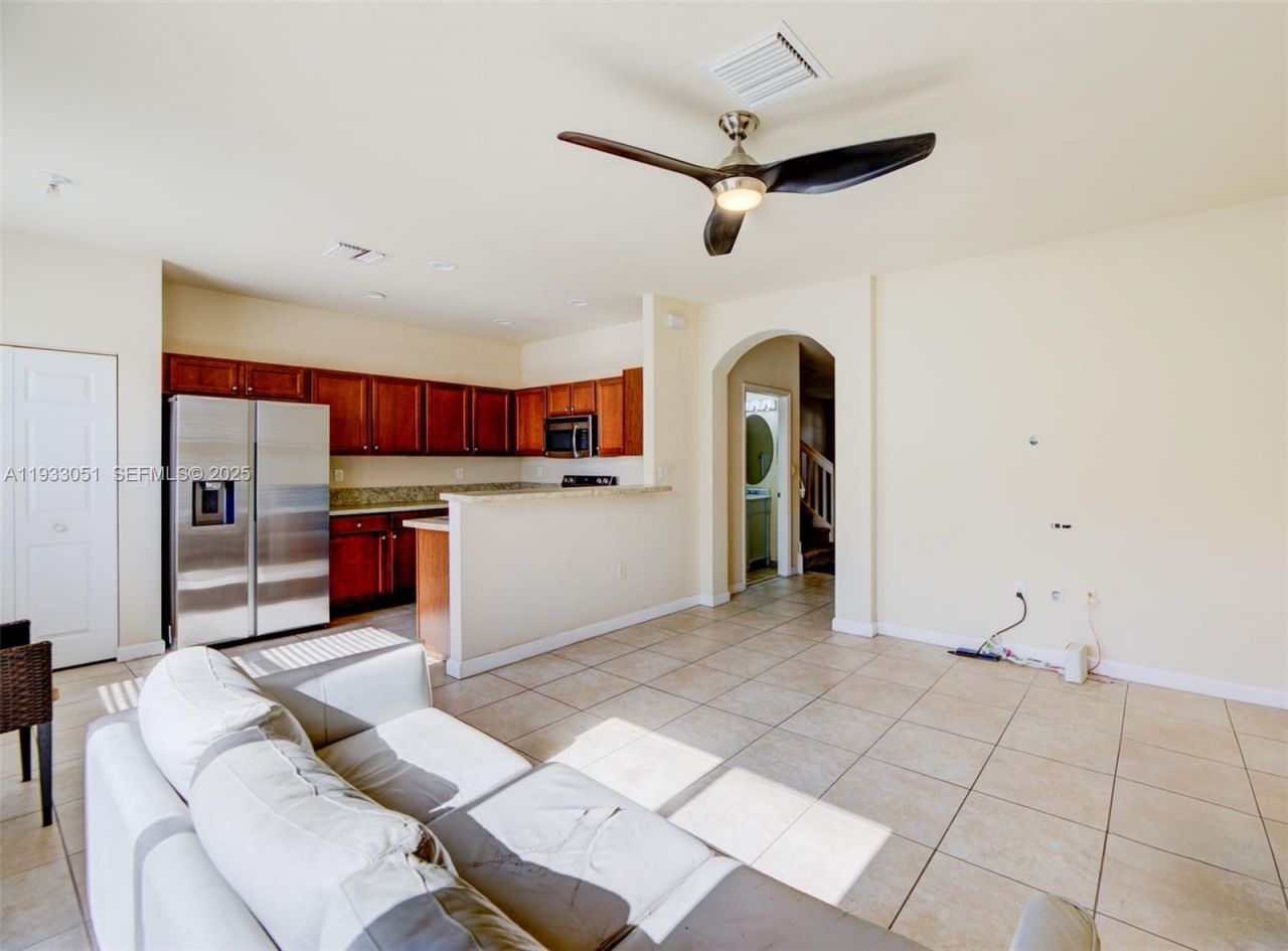 3316 W 91st Ter, Hialeah, FL 33018 Photo