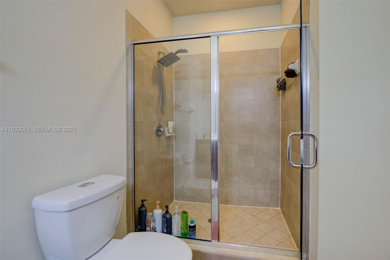 3316 W 91st Ter, Hialeah, FL 33018 Photo