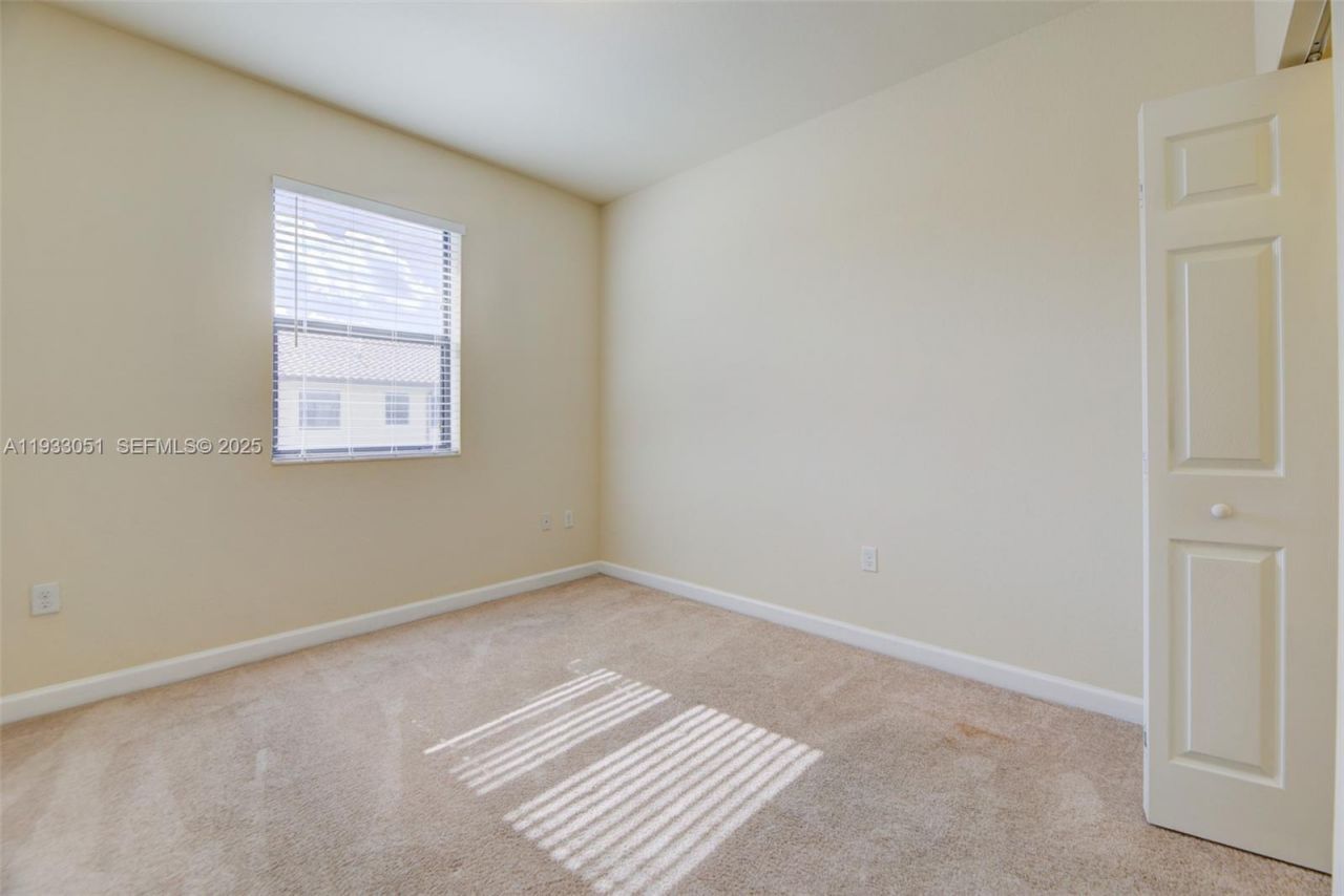 3316 W 91st Ter, Hialeah, FL 33018 Photo