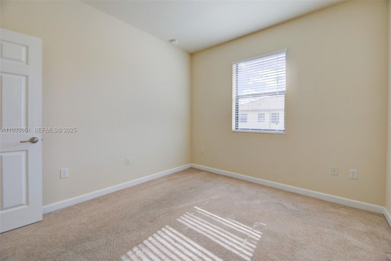 3316 W 91st Ter, Hialeah, FL 33018 Photo