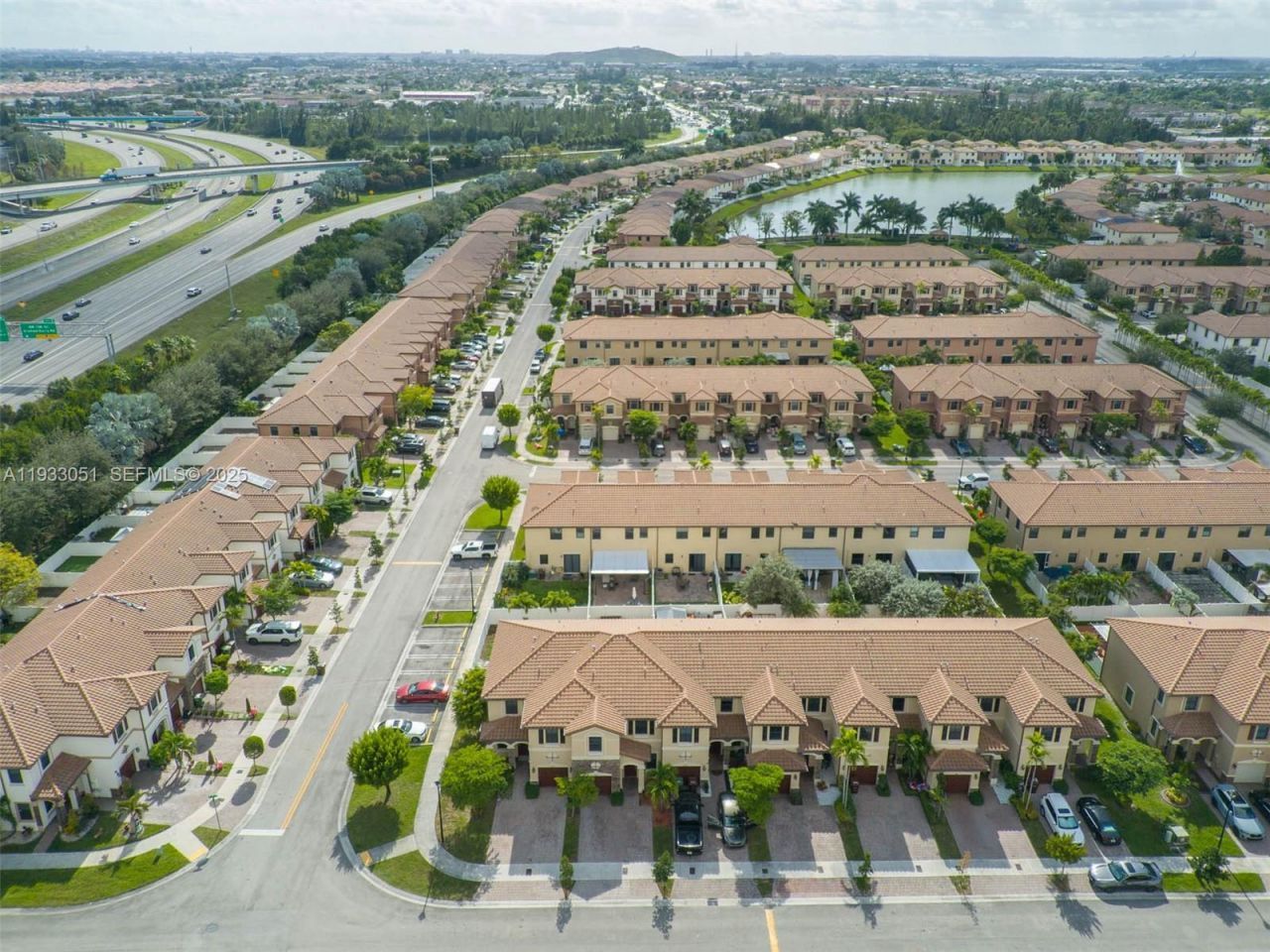 3316 W 91st Ter, Hialeah, FL 33018 Photo