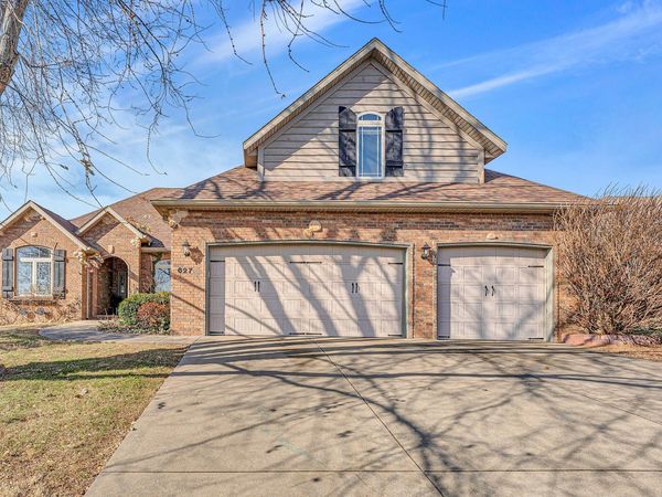 627 N Rockingham Avenue , Nixa, MO 65714