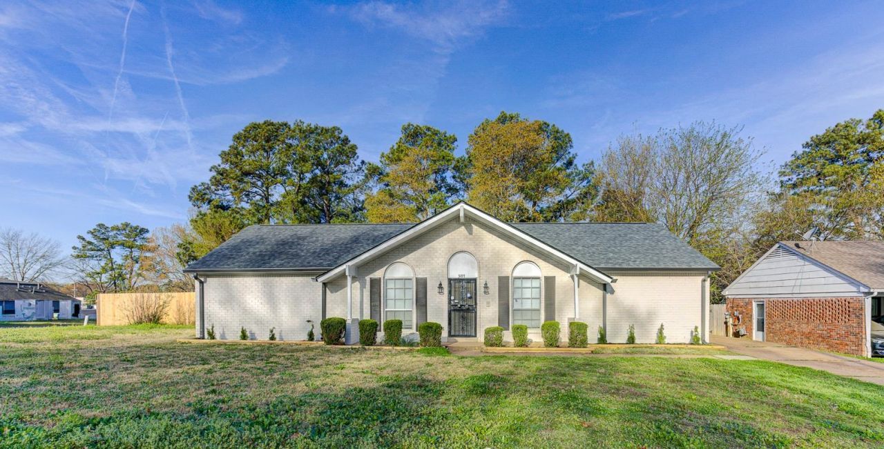 3187 Belle Tower Rd, Memphis, TN 38115 Main Photo