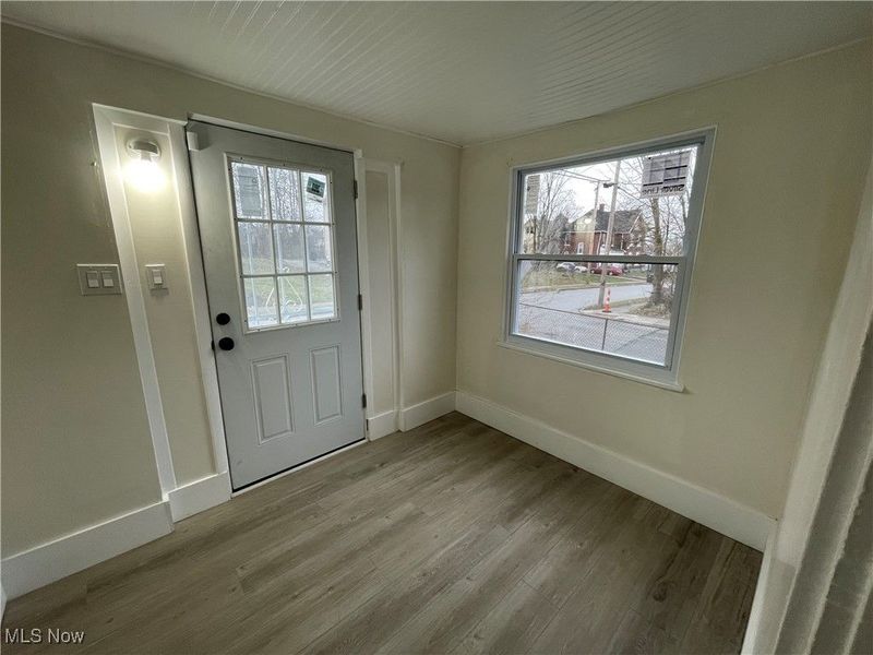 9703 Elwell Avenue, Cleveland, OH 44104 Photo 11