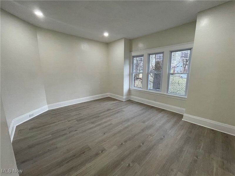 9703 Elwell Avenue, Cleveland, OH 44104 Photo 17