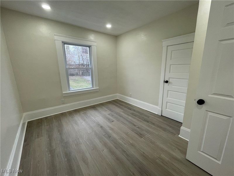 9703 Elwell Avenue, Cleveland, OH 44104 Photo 24