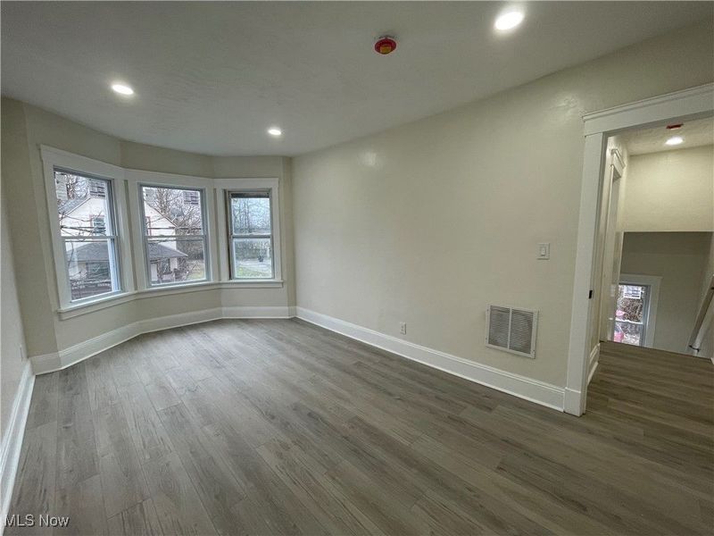 9703 Elwell Avenue, Cleveland, OH 44104 Photo 29