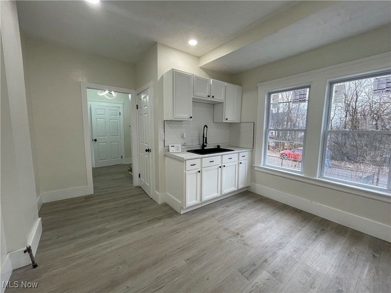 9703 Elwell Avenue, Cleveland, OH 44104 Photo 8