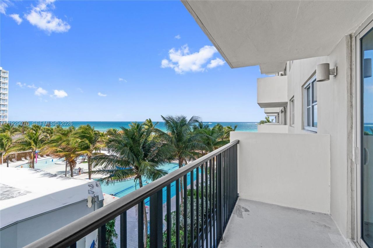 9273 Collins Ave, Unit 408, Surfside, FL 33154 Photo