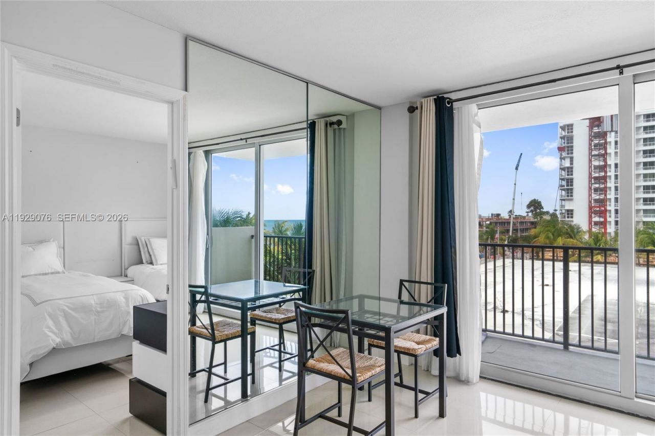 9273 Collins Ave, Unit 408, Surfside, FL 33154 Photo
